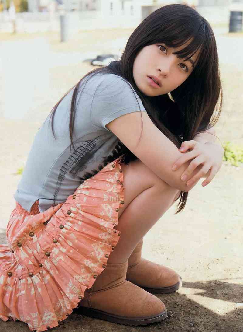 現役女性アイドルで一番可愛いと思う人は誰ですか?