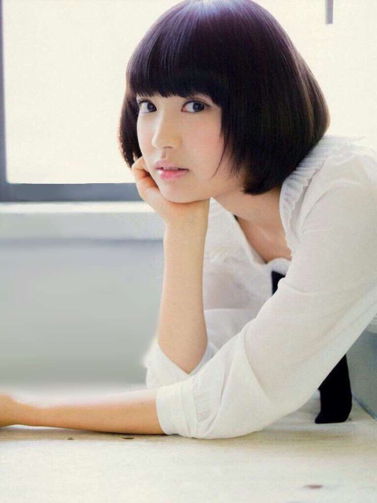 現役女性アイドルで一番可愛いと思う人は誰ですか?