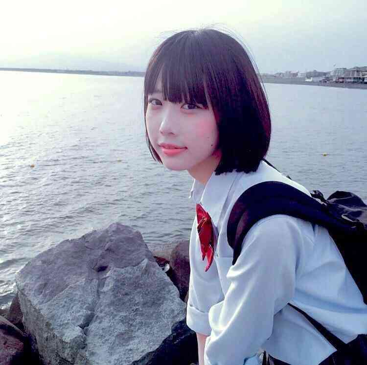 現役女性アイドルで一番可愛いと思う人は誰ですか?