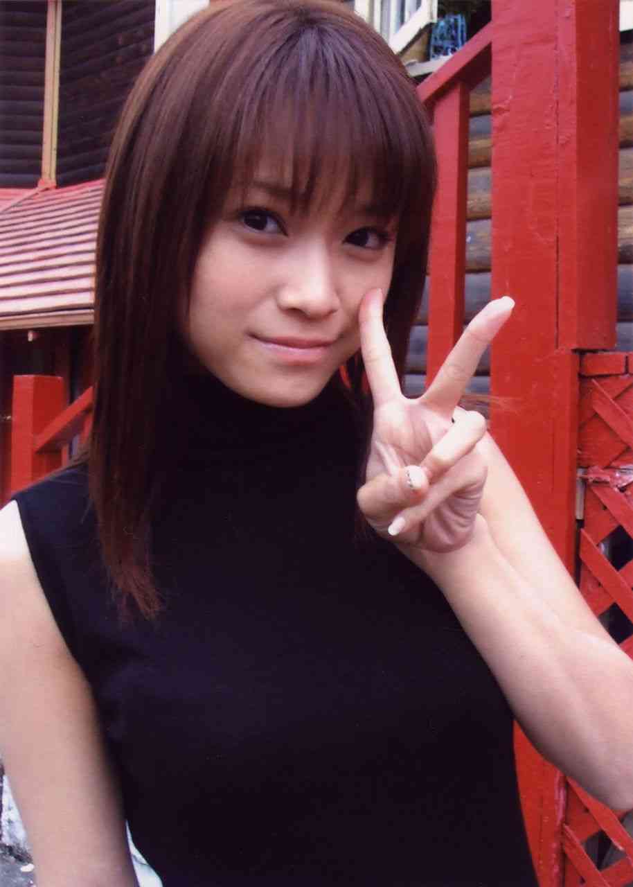 現役女性アイドルで一番可愛いと思う人は誰ですか?