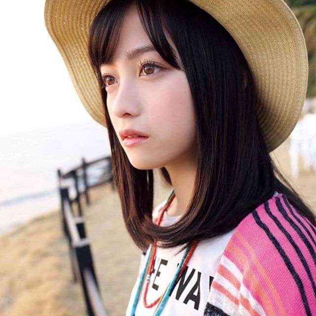 現役女性アイドルで一番可愛いと思う人は誰ですか?