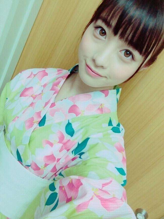 現役女性アイドルで一番可愛いと思う人は誰ですか?