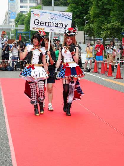 男子がドン引きな女子のハロウィン仮装「入り込みすぎ」「そもそもなんの仮装だよそれ…」
