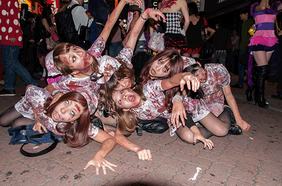 男子がドン引きな女子のハロウィン仮装「入り込みすぎ」「そもそもなんの仮装だよそれ…」