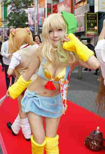 男子がドン引きな女子のハロウィン仮装「入り込みすぎ」「そもそもなんの仮装だよそれ…」
