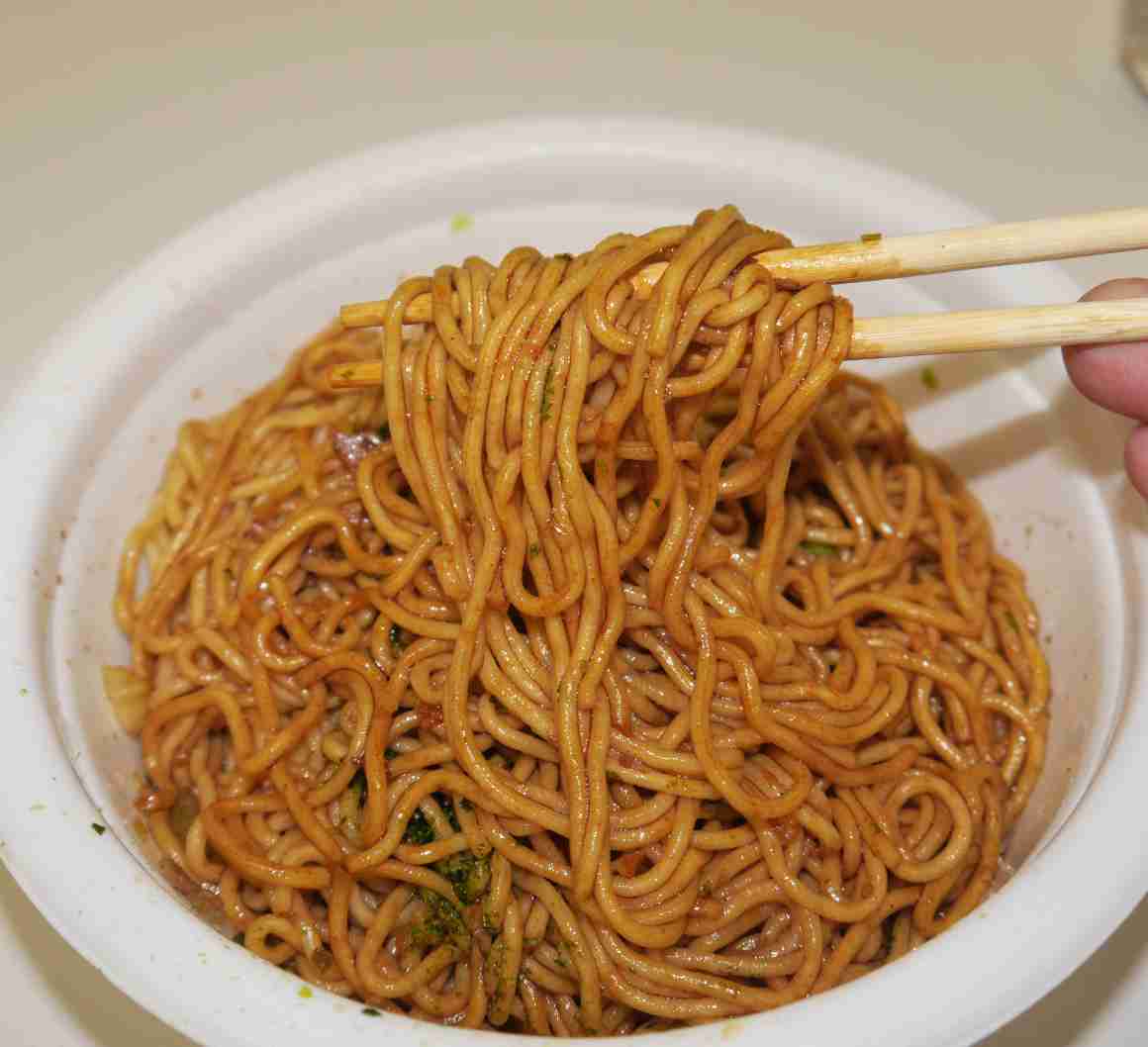 カップ焼きそば好きな人