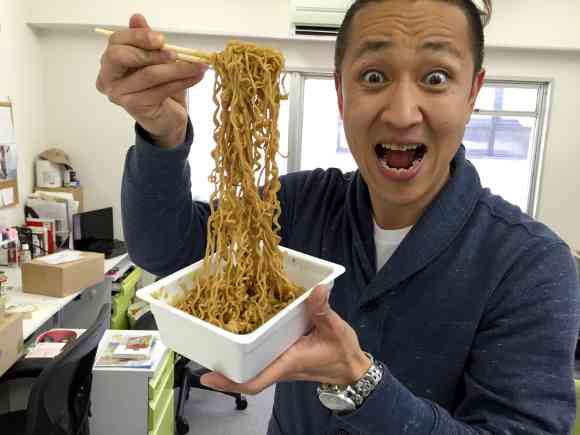 カップ焼きそば好きな人