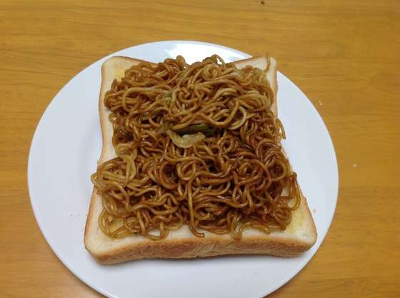 カップ焼きそば好きな人