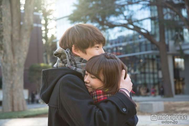 もしも、大好きな芸能人に誘われたら一夜を共にしますか？