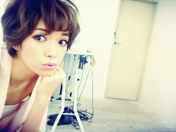 佐藤栞里、ロングヘア時代は「毎日家にいた」 イメチェンで大きく飛躍