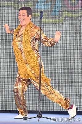 藤田ニコル“PPAP”ネイルお披露目「生き残ってほしい」