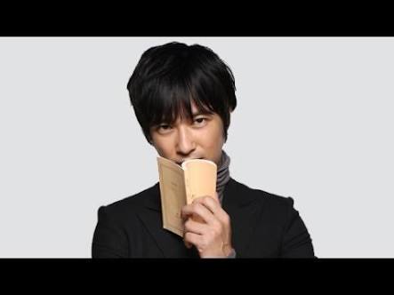 影のある男性が好きな人