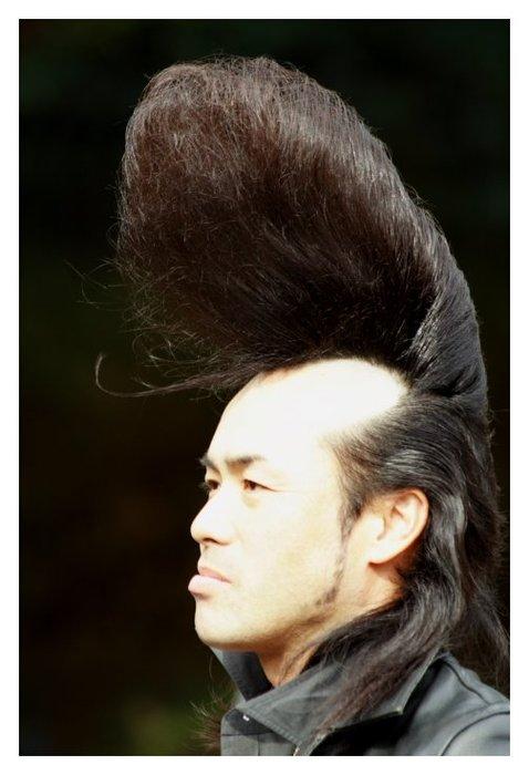 影のある男性が好きな人