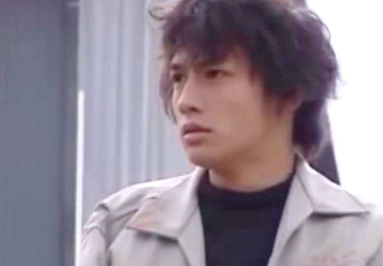 影のある男性が好きな人