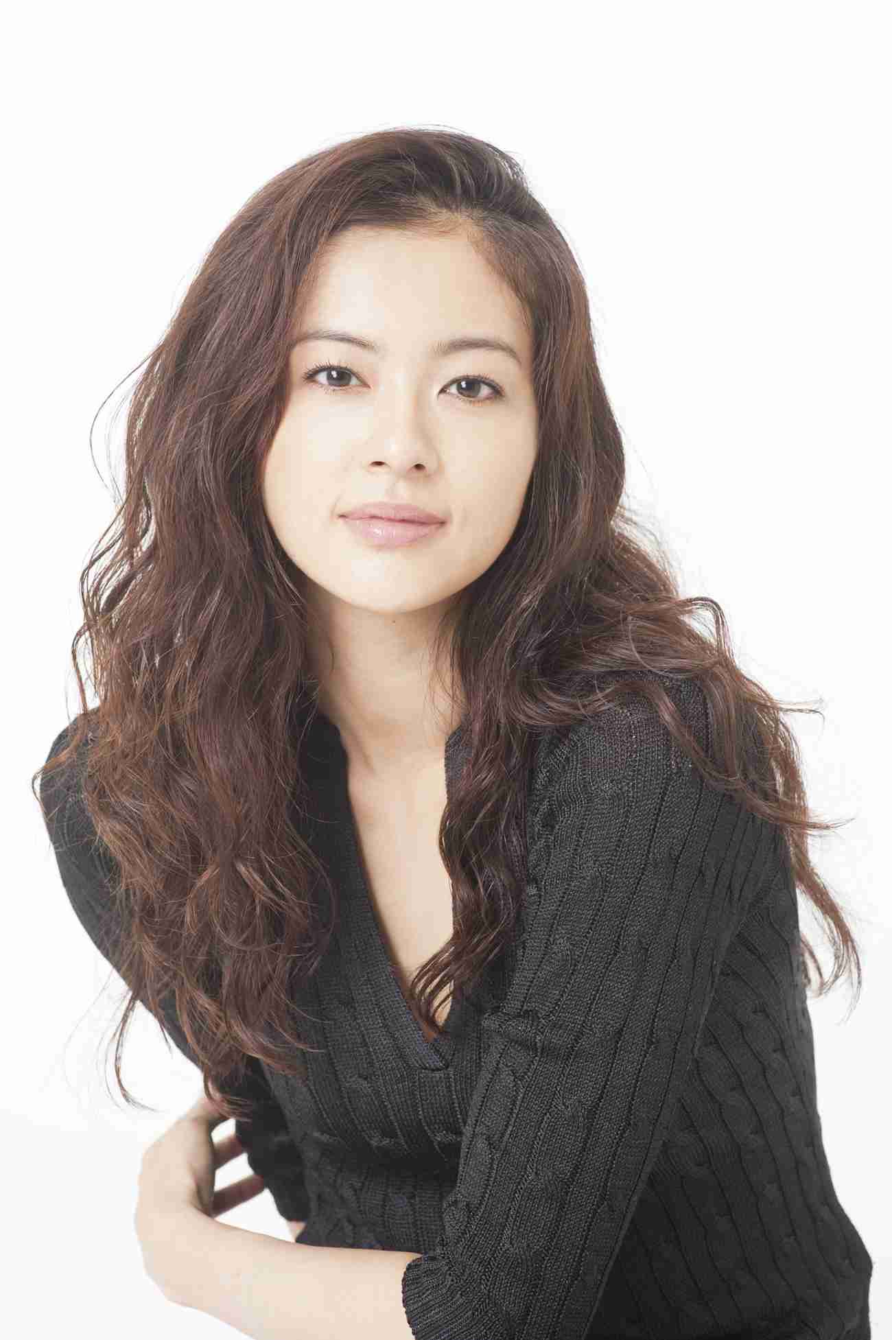 1位はあのアラフィフ美女！実は「結婚したことがない」有名人ランキング
