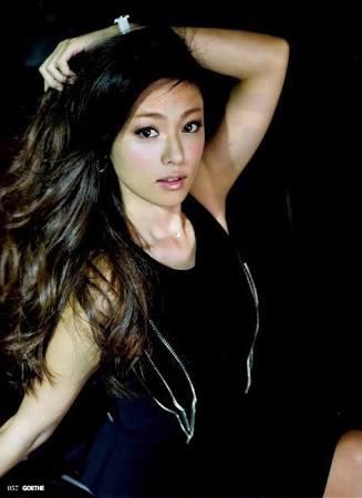 深田恭子のセクシー美ボディにうっとり 色気放つパーツを切り取る