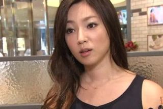 深田恭子のセクシー美ボディにうっとり 色気放つパーツを切り取る