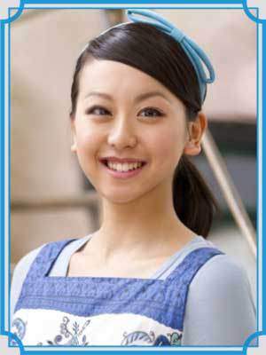 深田恭子のセクシー美ボディにうっとり 色気放つパーツを切り取る