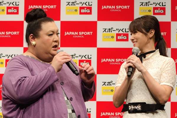 深田恭子のセクシー美ボディにうっとり 色気放つパーツを切り取る