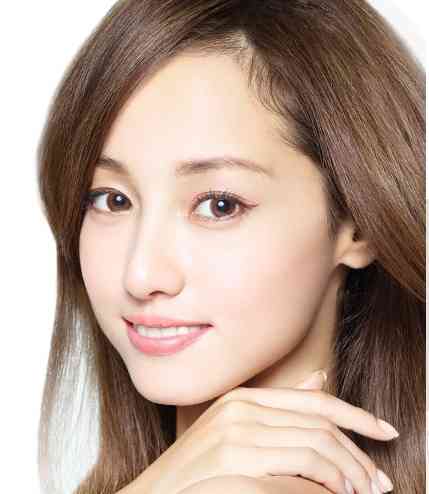 深田恭子のセクシー美ボディにうっとり 色気放つパーツを切り取る