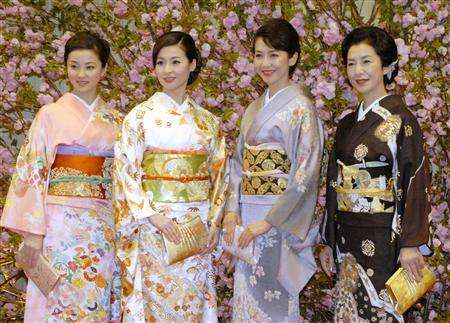 宮崎あおい＆松岡茉優、同じ事務所なのに13年目で初対面