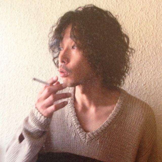 煙草を吸っている姿が様になっている有名人の画像を貼るトピ