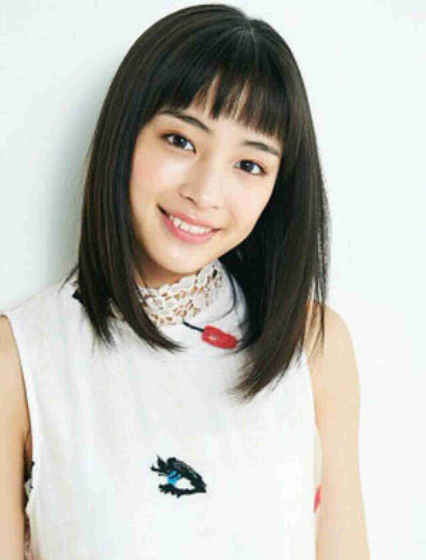 山本美月、“ぱっつん前髪”を披露 「オン眉」に絶賛の声が殺到