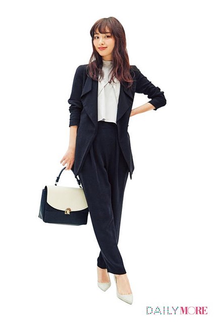 内田理央が大胆“お尻ヌード”披露