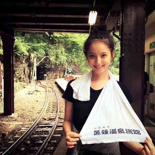 高畑充希「全編すっぴん」写真集　初の試みに期待の声「今から待ち遠しい」