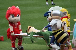 ローカルキャラクターを貼ろう