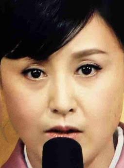 藤原紀香、ちょっと画像修正やりすぎでは？　顔は別人だし、腕の太さもおかしい