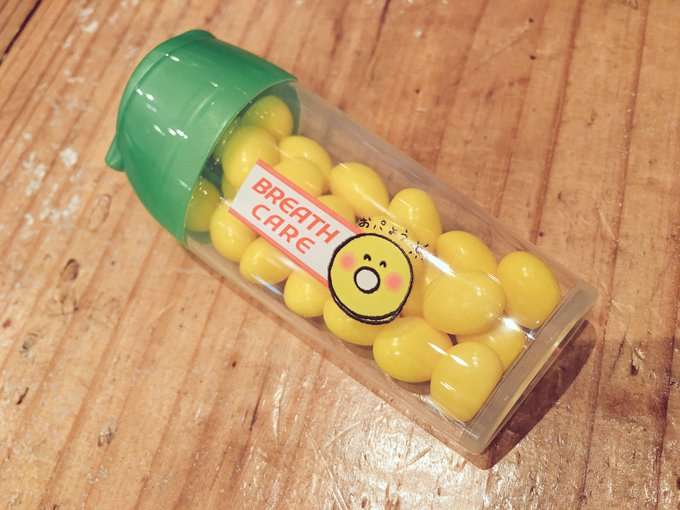 いろんなコラボ商品を貼ろう