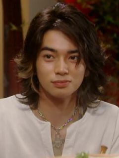Hey!Say!JUMP知念侑李、嵐・櫻井翔は「すごく怖い」先輩？「カメラが回っていないときは一言もしゃべらない」