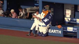 野球選手と球団マスコットの画像を貼っていくトピ