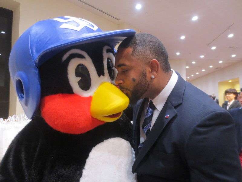 野球選手と球団マスコットの画像を貼っていくトピ
