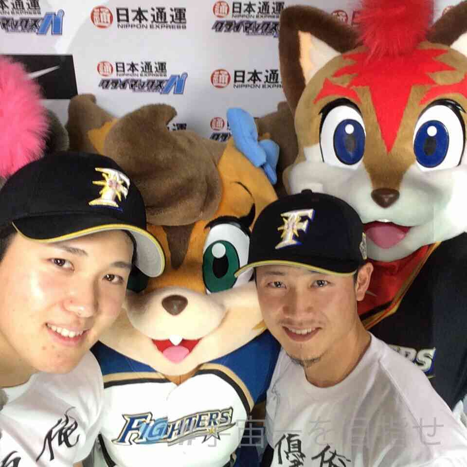 野球選手と球団マスコットの画像を貼っていくトピ