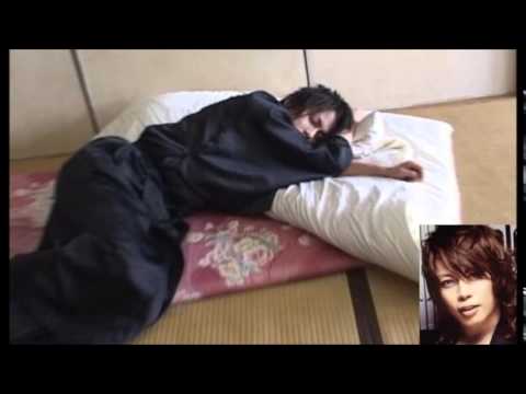 色気のある男性の画像