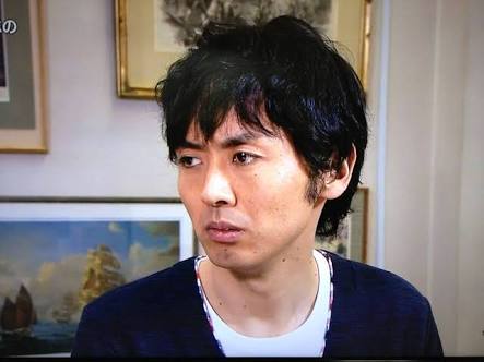 色気のある男性の画像