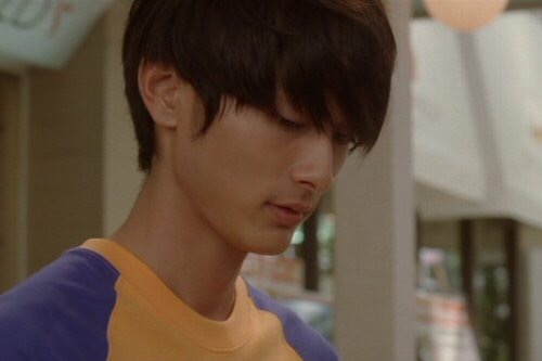 色気のある男性の画像