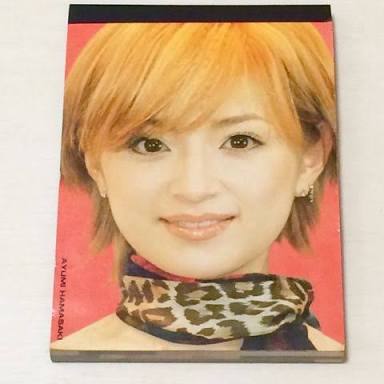 浜崎あゆみ、太ももあらわなビーチコーデ「可愛いのにセクシー」と絶賛の声