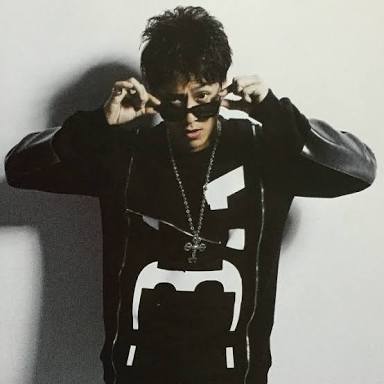 三代目JSB小林直己、サプライズバースデーに照れ笑い「全然気づかなかった」
