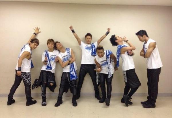 三代目JSB小林直己、サプライズバースデーに照れ笑い「全然気づかなかった」