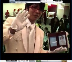 イケメン人形とラブラブ 「オトナの着せ替え」を楽しむ女性が急増!?(豪)