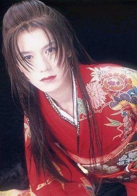 ジャニーズタレントの女装画像を貼るトピ