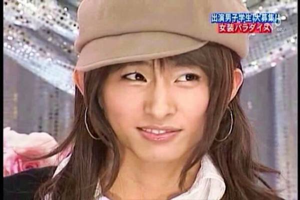 ジャニーズタレントの女装画像を貼るトピ