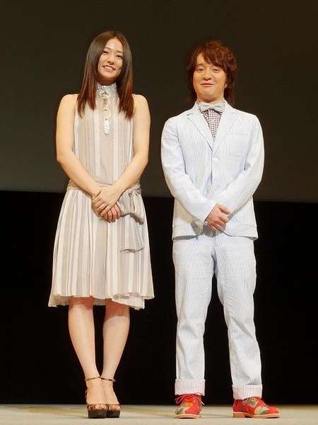 芸能人の身長差画像を貼るトピ