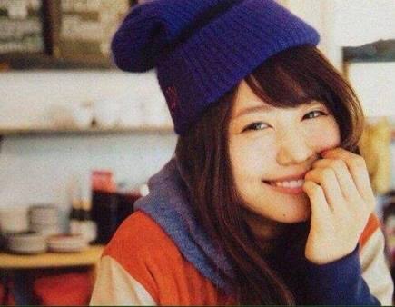 ニット帽をかぶった有名人の画像を集めるトピ