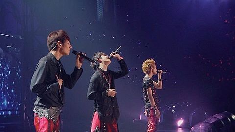 今年の出来事を画像とともに振り返るトピ