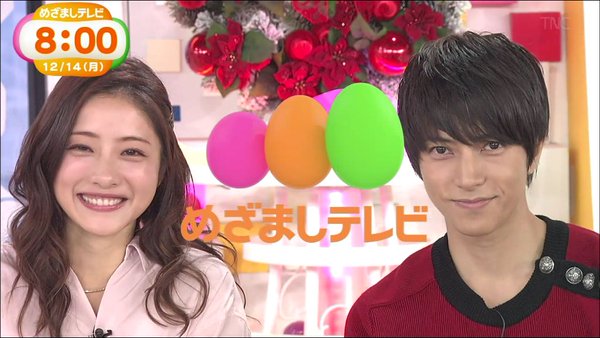 今年の出来事を画像とともに振り返るトピ