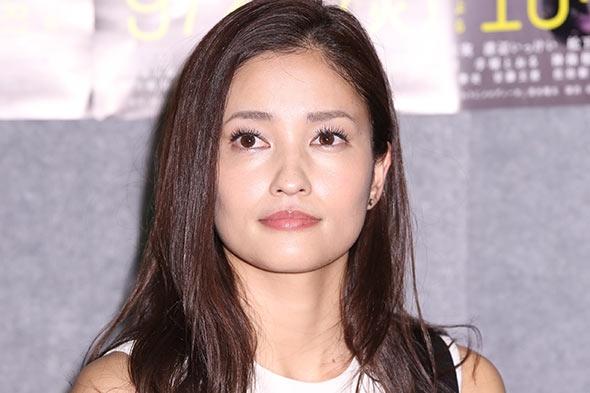 黒木メイサが“妊婦役”で「ドクターX」に出演 実生活でも安定期
